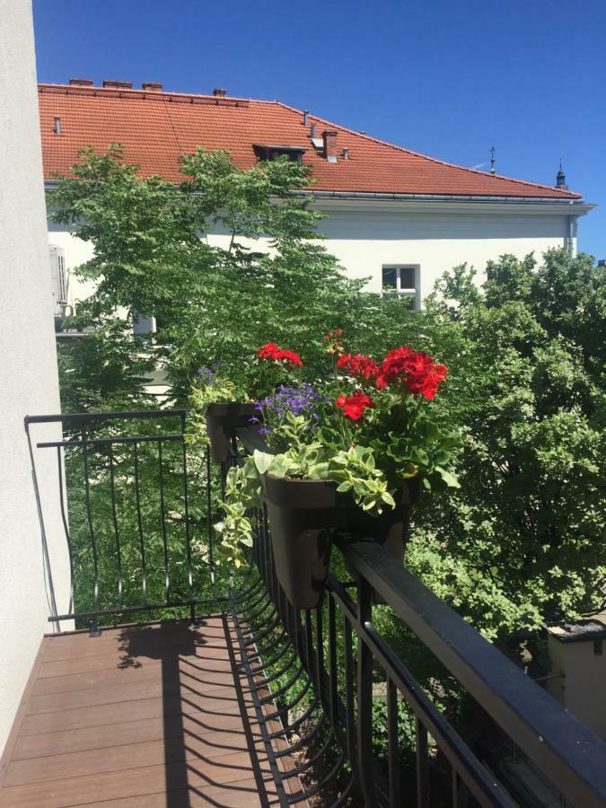 Kings Landing Apartament Cracóvia Exterior foto